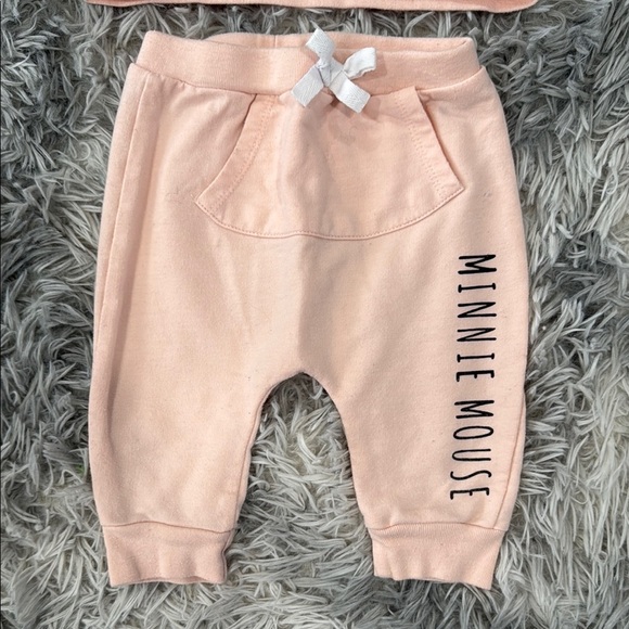 Disney Minnie Mouse Pink Baby Outfit - Picture 2 of 5